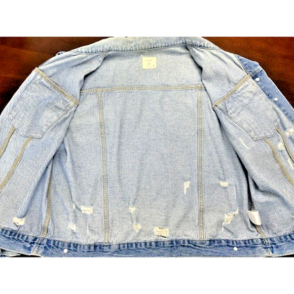 Bridge By Gly For Buckle Distressed Washed Denim Light Blue Jean Jacket Sz LARGE - Picture 6 of 16